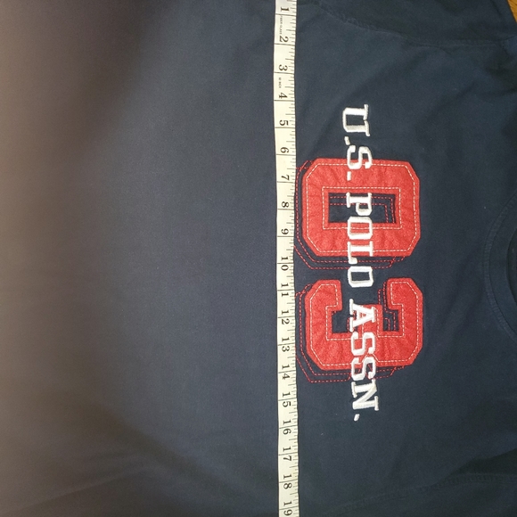 U.S. Polo Assn. Xl tshirt.  Navy blue. - Picture 7 of 9